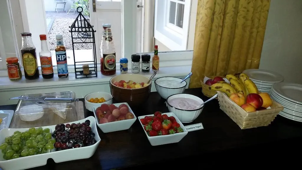 *** Gasthof Somerset Villa Guesthouse Somerset West Südafrika